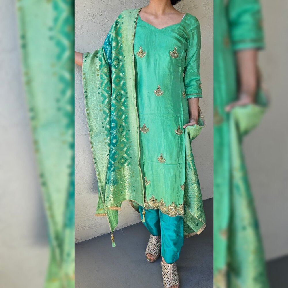 Green Indian suit NEGOTIABLE